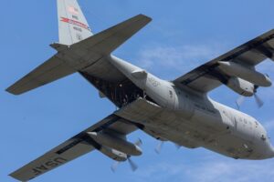 Voedseldroppings boven Gaza: Nederland stuurt 16.000 kilo hulp