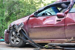 Auto in sloot N270 ongeluk: meerdere gewonden bij Helmond