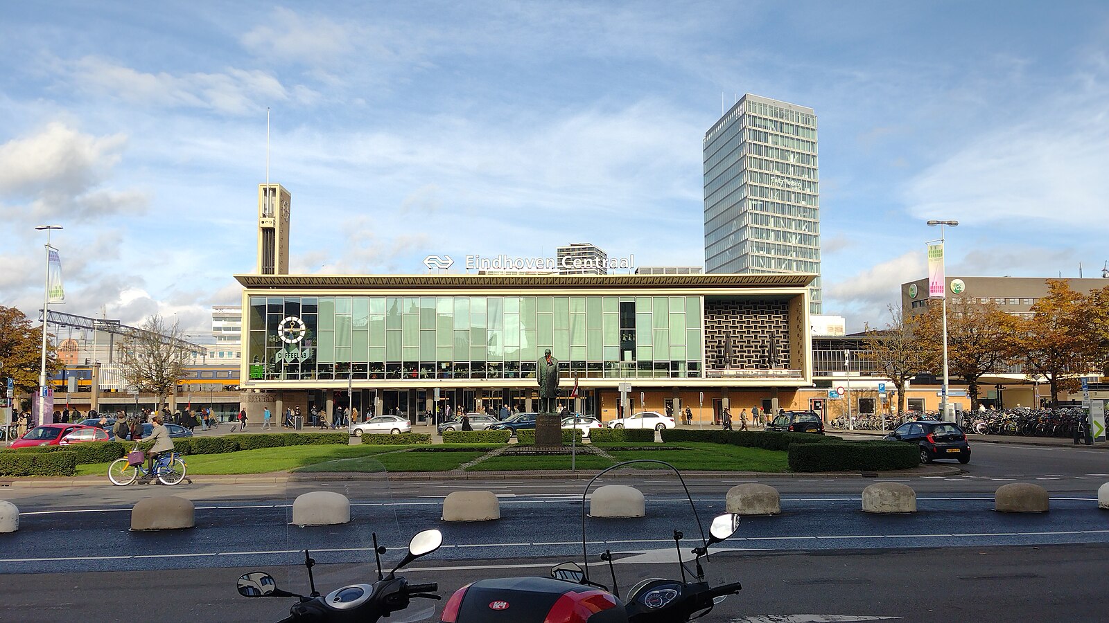 Ondergronds busstation Eindhoven: 5 bustunnels en 34 haltes