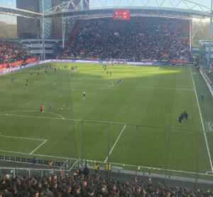 PSV wint bij FC Utrecht en pakt nationaal record